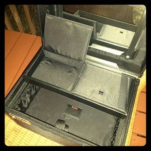 Tumi Townhouse Valet